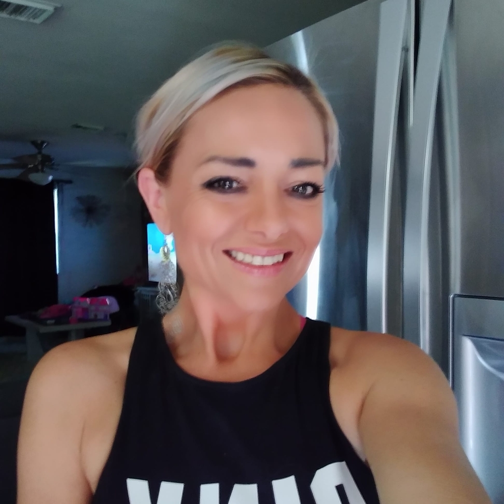 Meet your Posher, Courtney